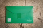 Мал плик во зелена боја