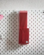 Сет од кутија за пијалак во црвена боја и мал плик во црвена боја - Image 3